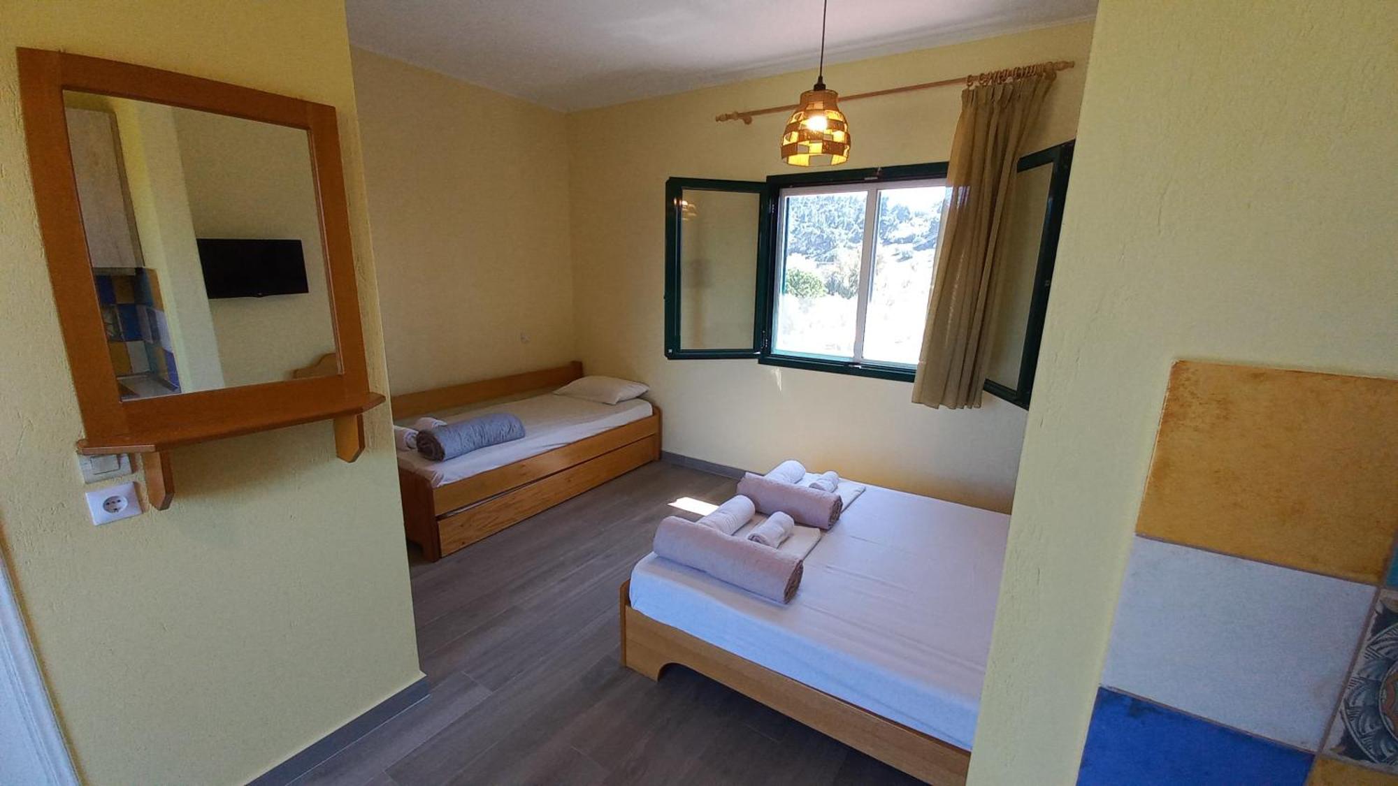 Sapfo Beach Studios Nikiti  Exterior photo