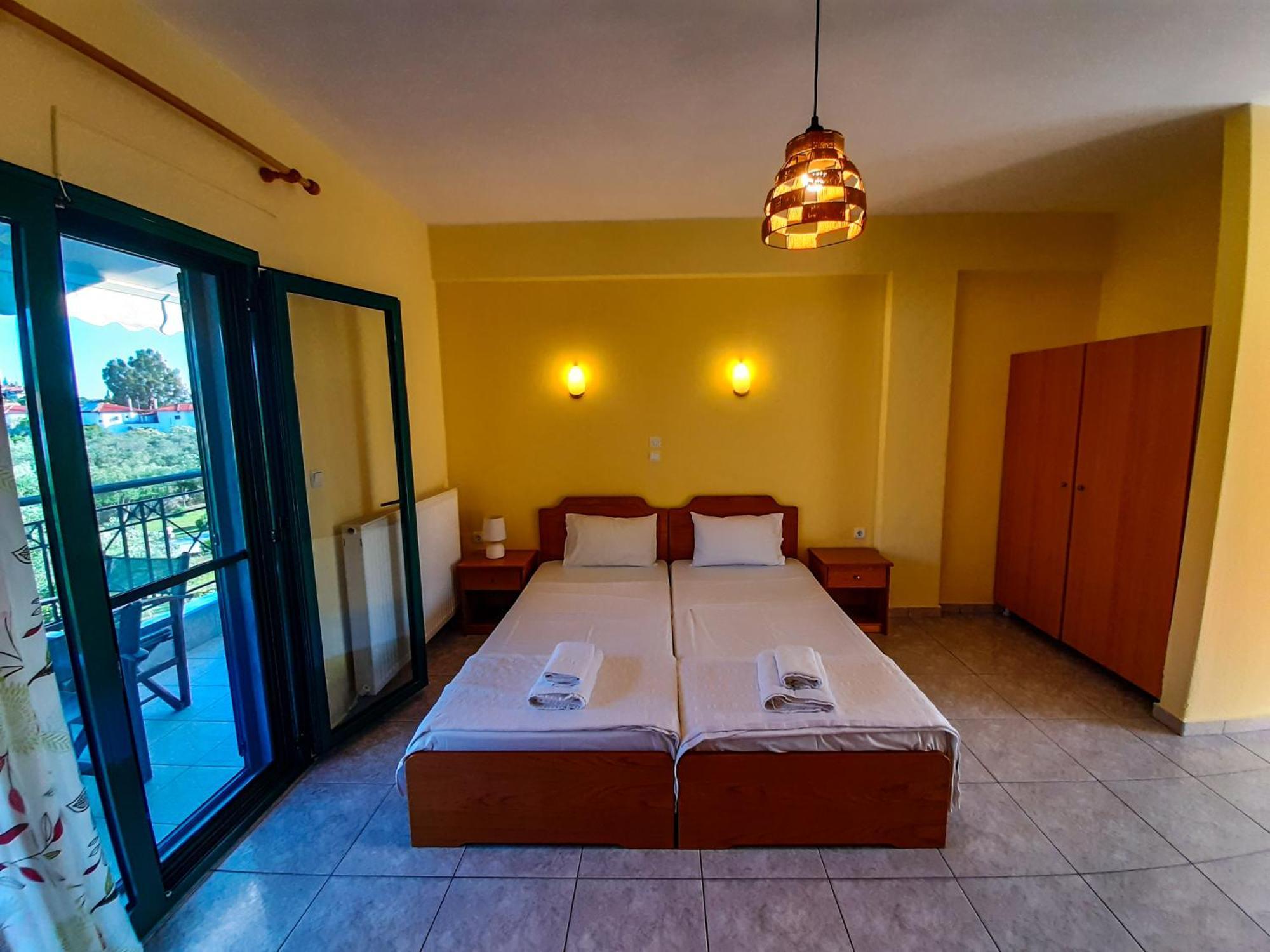 Sapfo Beach Studios Nikiti  Exterior photo