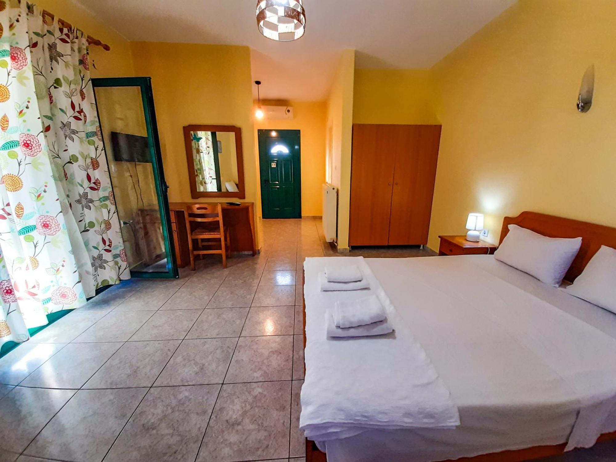 Sapfo Beach Studios Nikiti  Exterior photo